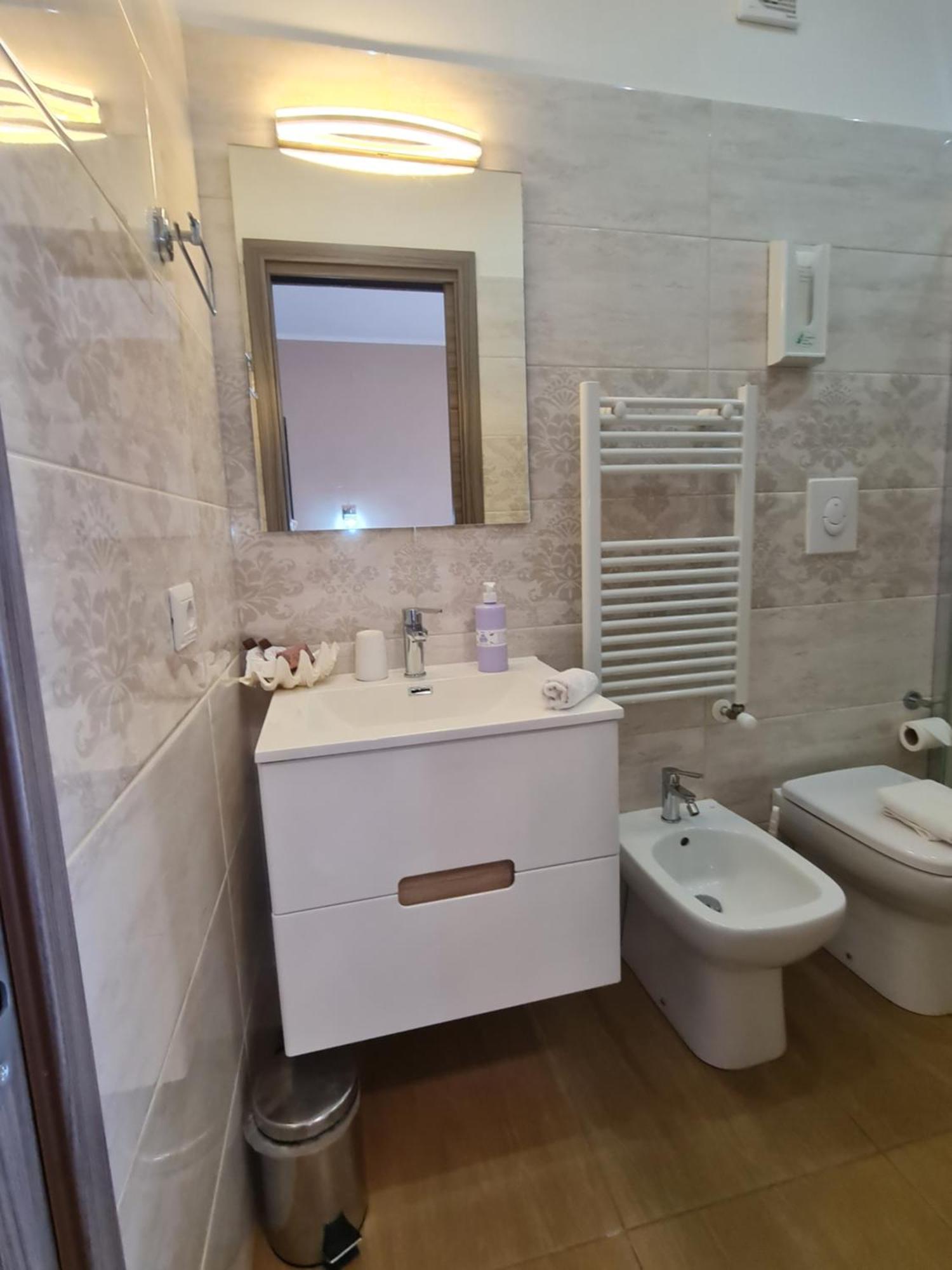 B&B La Casa Di Martina Дзамброне Екстериор снимка