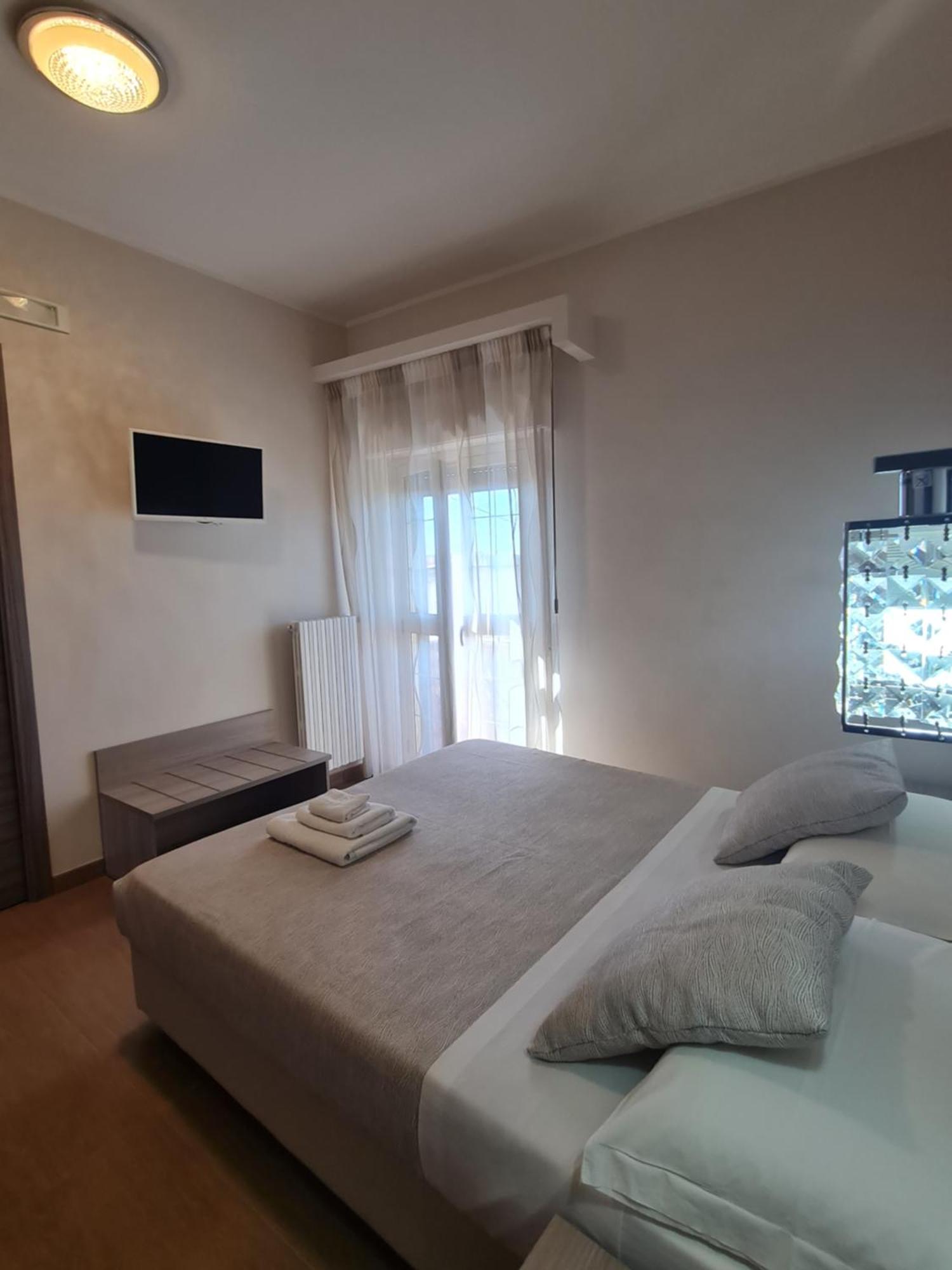 B&B La Casa Di Martina Дзамброне Екстериор снимка